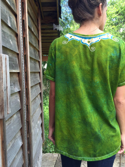 Dancing Green Meadow Batik Necklace Vneck - Size 5X - Batikwalla 
 - 3