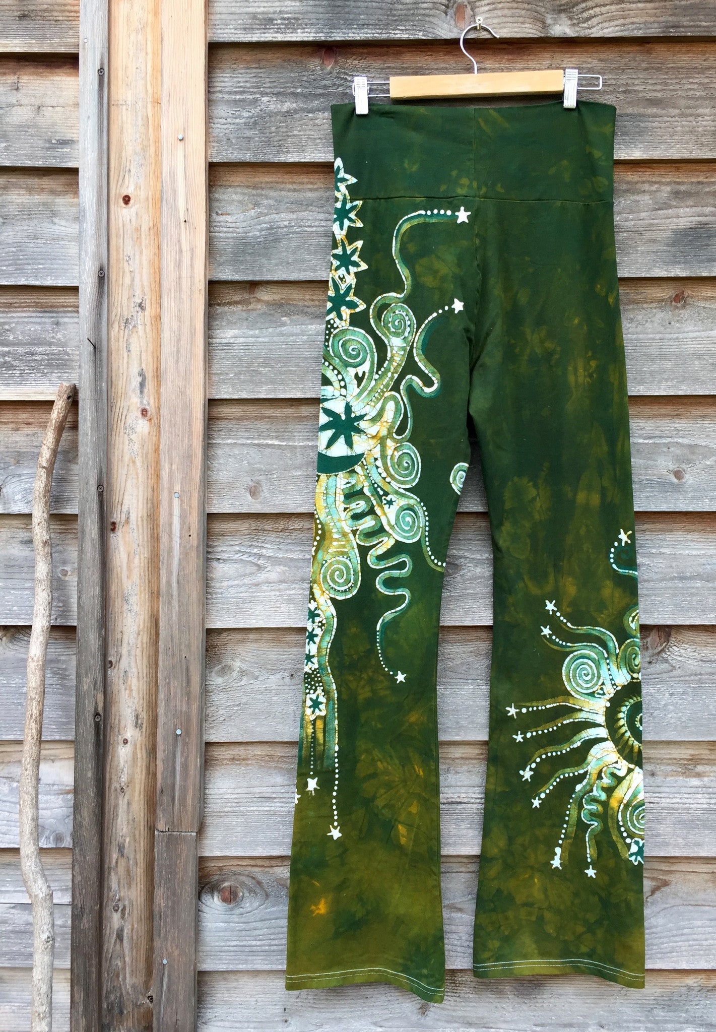 Dancing Green Handmade Batik Yoga Pants - Size XL - Batikwalla 
 - 8