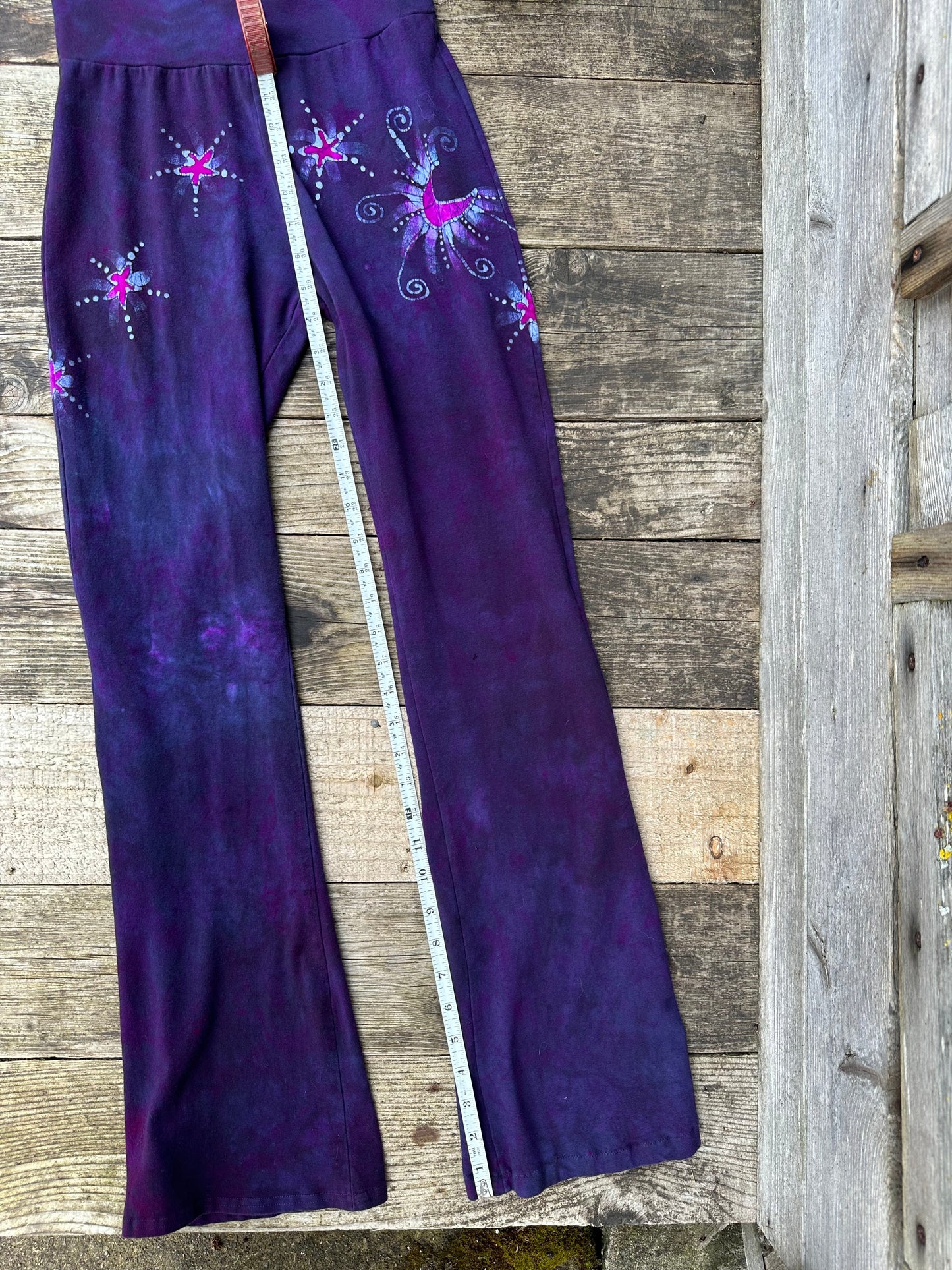 Purple Passion Moonflower Stars Stretchy Yoga Pants Size Small Long Yoga Pants batikwalla 