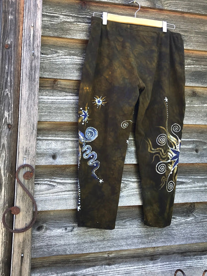 Dark Gold and Purple Sun Stars CAPRI Leggings - Size 2X ONLY leggings batikwalla 