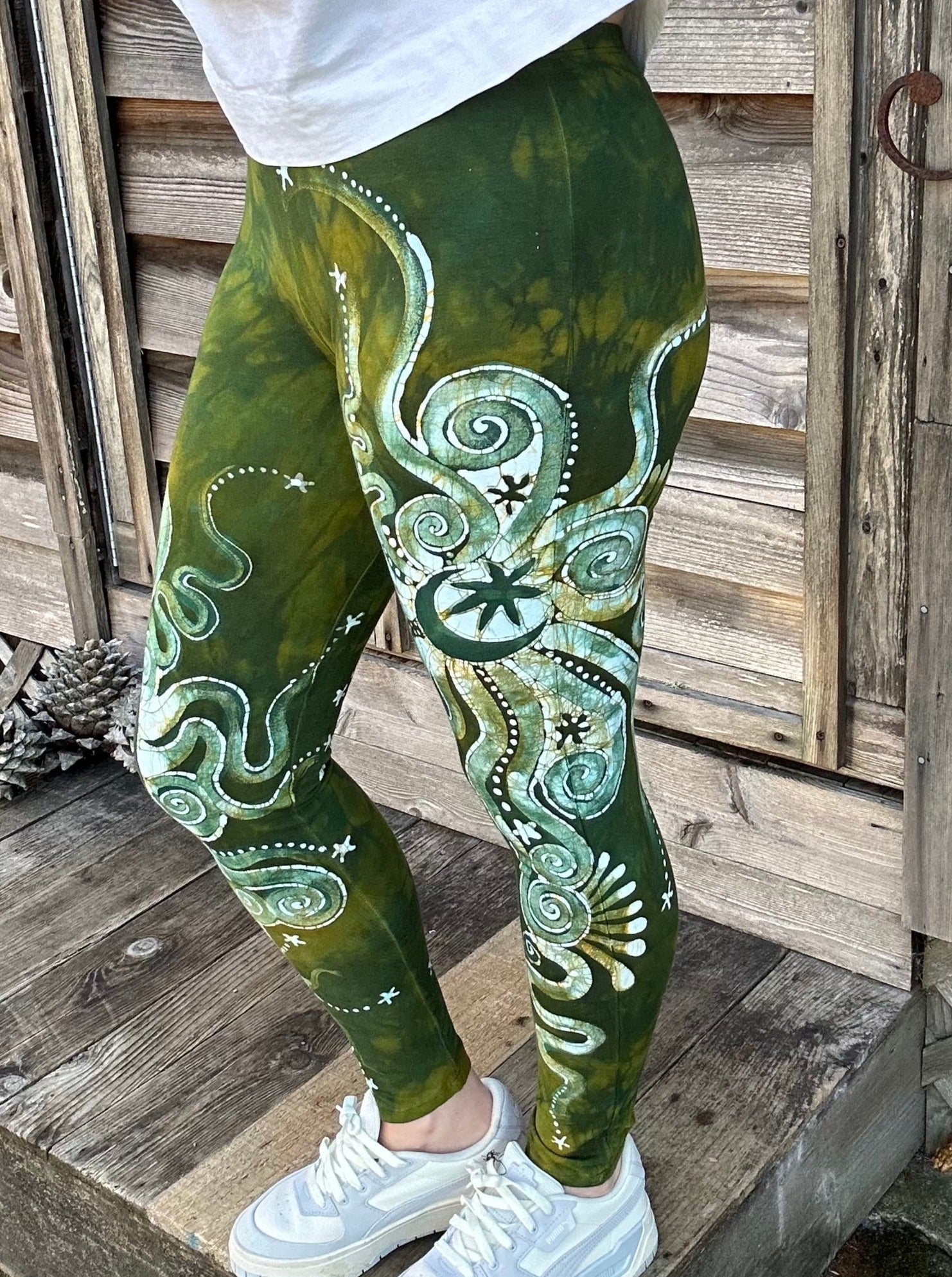 Dancing Green Batik Leggings leggings batikwalla 