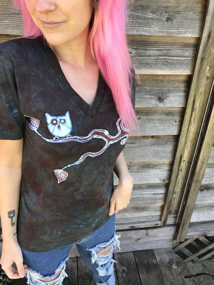 Owl In The Woods Vneck Tee Batikwalla by Victoria 
